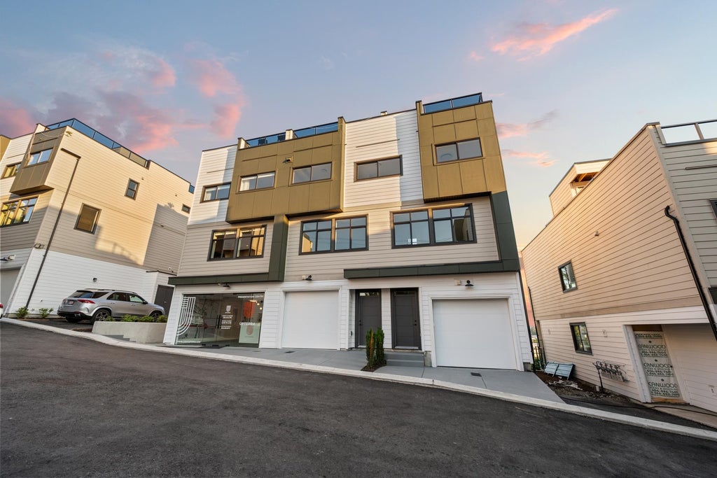 Photo of 34588 Marshall Road #117, Abbotsford, BC V2S 3N3 (MLS # R3148346)