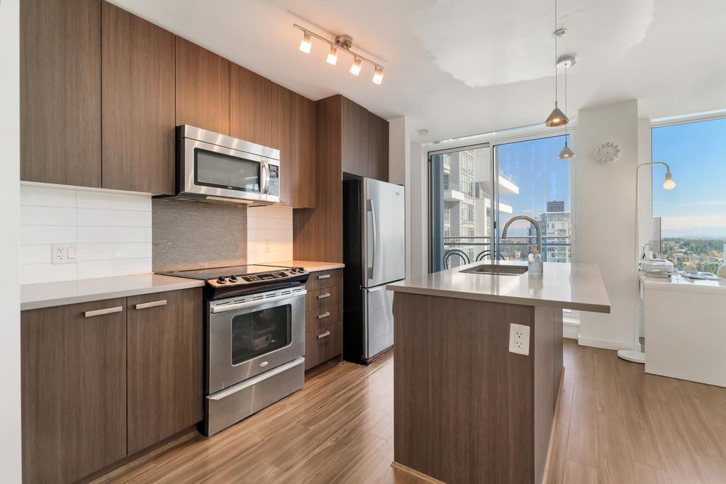 listing image 1105619075938780947