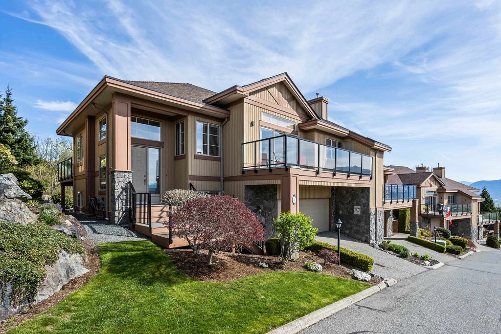 Photo of 35931 Empress Drive #11, Abbotsford, BC V3G 2M8 (MLS # R3110267)