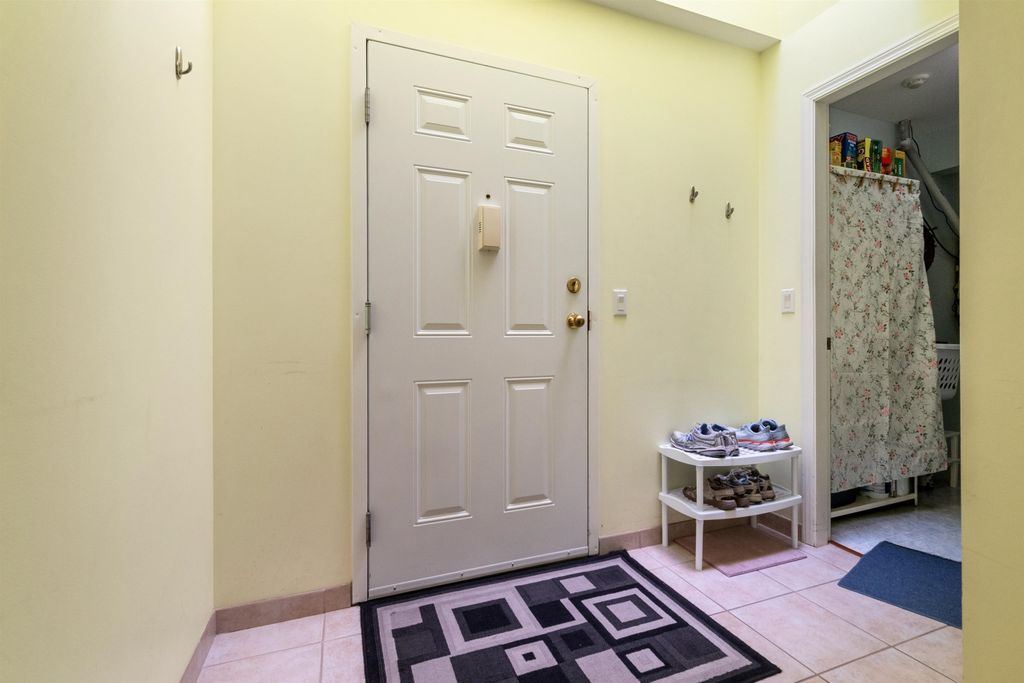 listing image 1102602371729712071