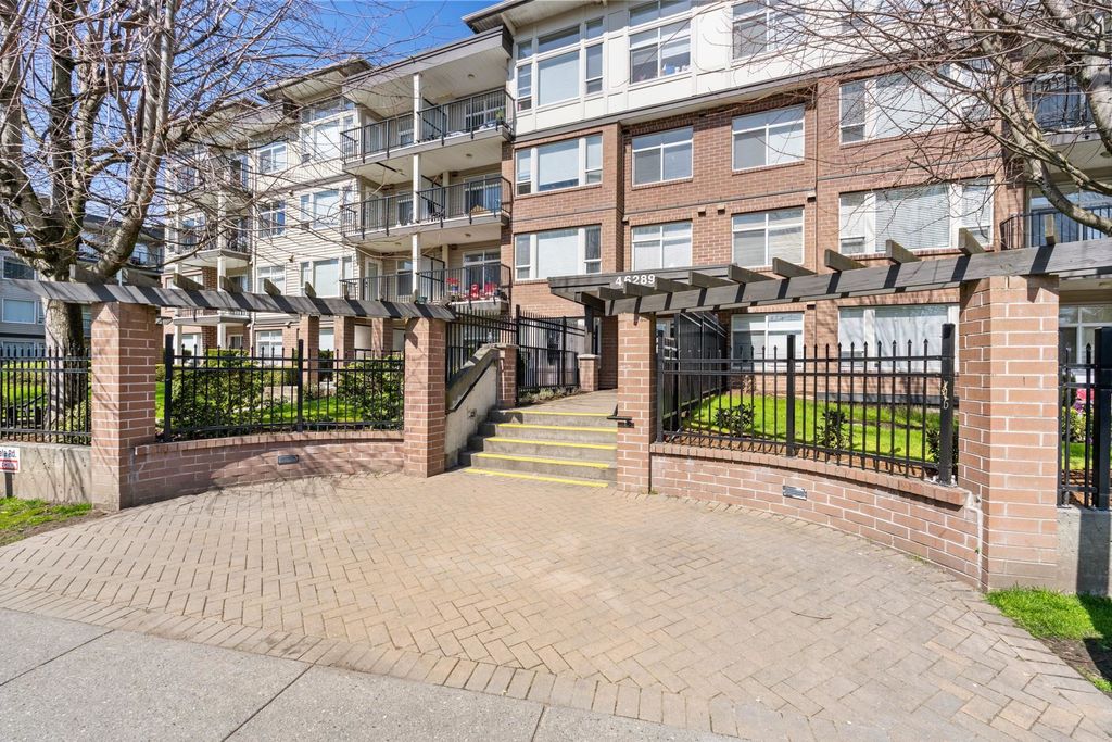 Photo of 46289 Yale Road #312, Chilliwack, BC V2P 0B9 (MLS # R3106839)