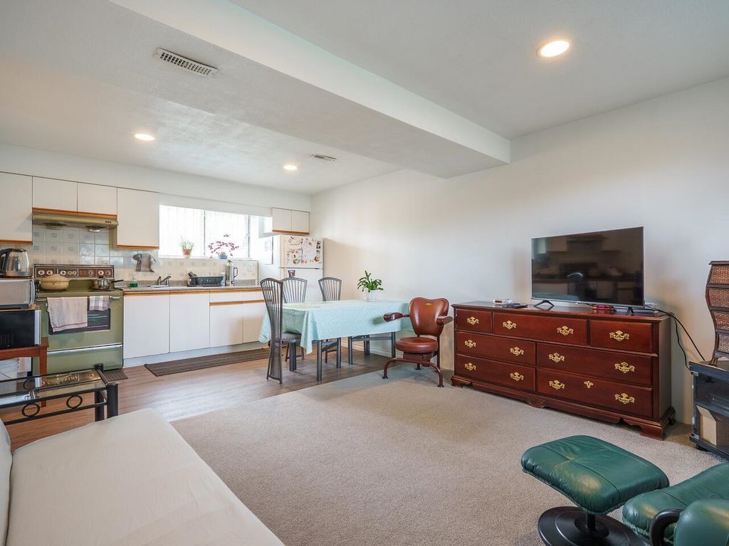listing image 1106306580306841064
