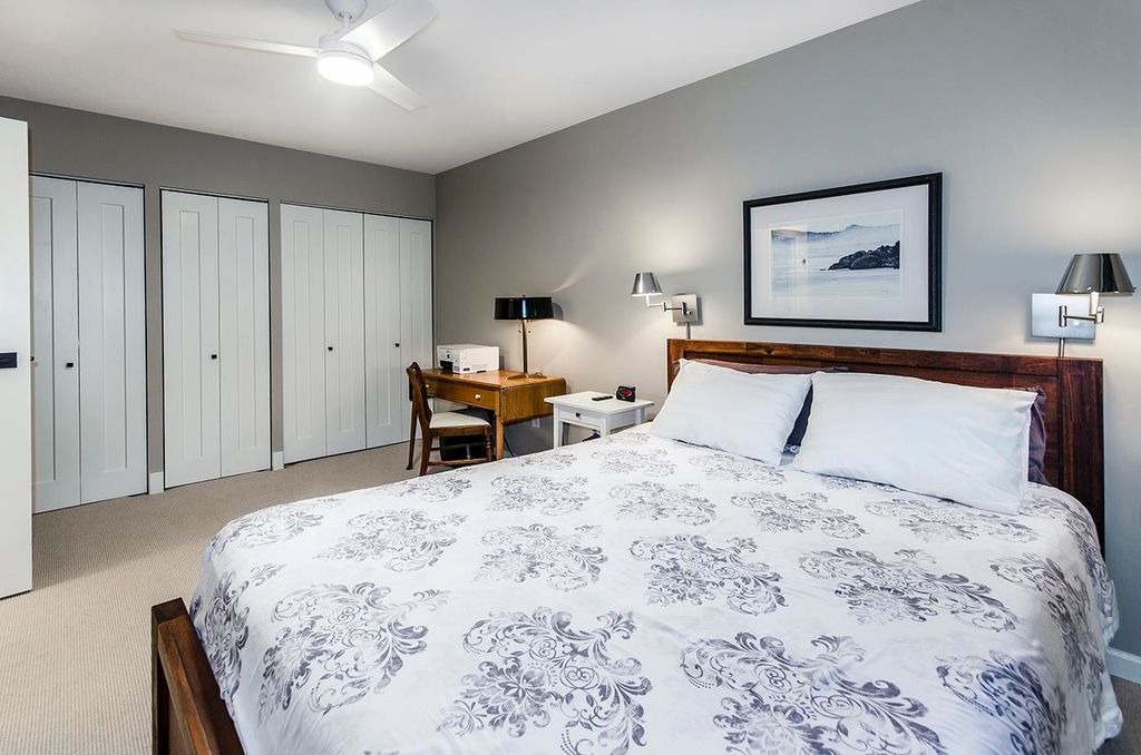 listing image 1104380239672512712