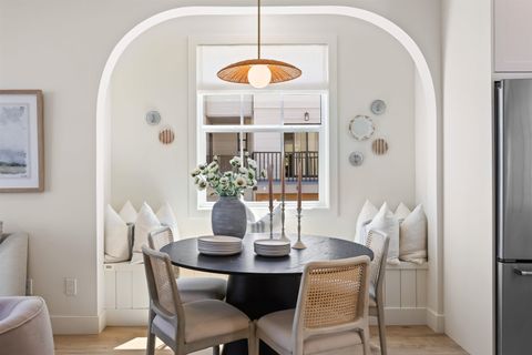 20329 80 Avenue 5 Langley BC V2Y 3Y7