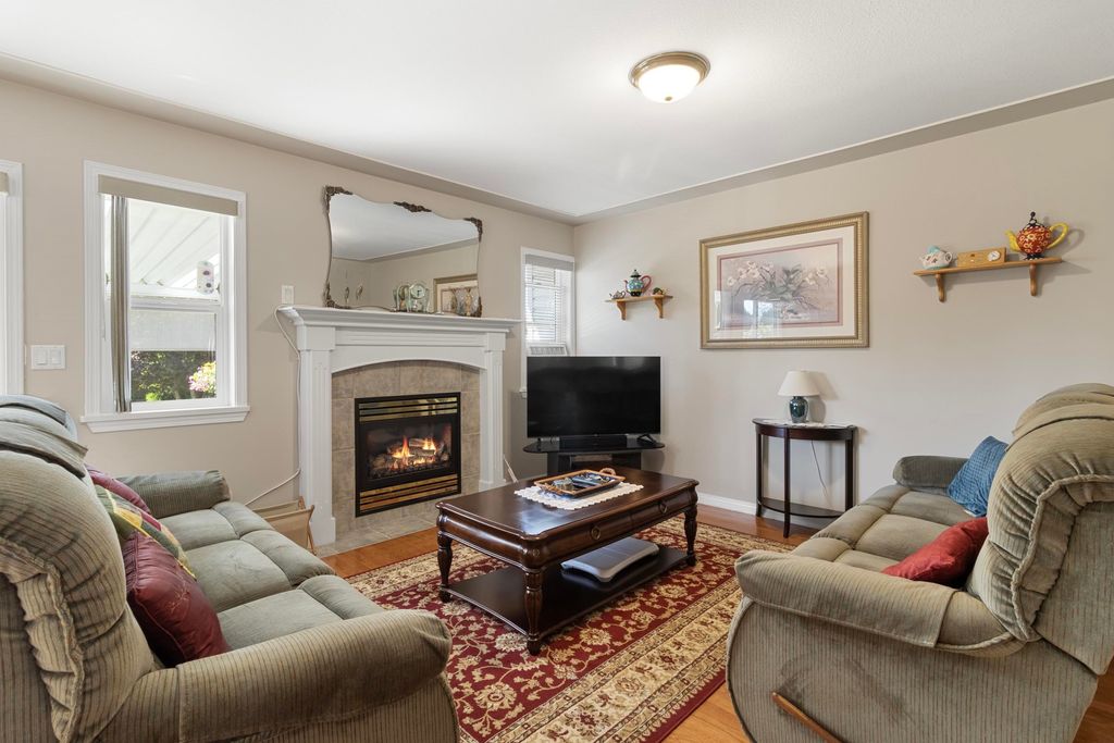 listing image 1109387711188553114