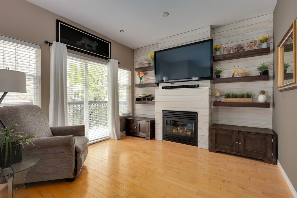 Photo of 21535 88 Avenue #37, Langley, BC V1M 4E5 (MLS # R3115036)