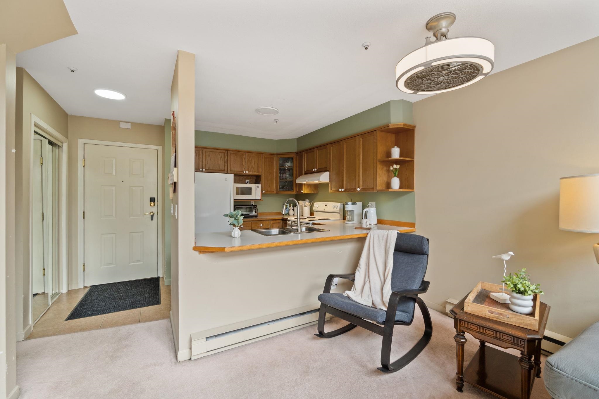 60 Richmond Street 402