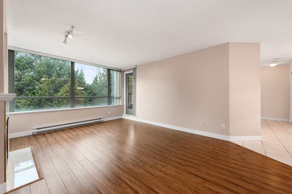 listing image 1103059182783685465