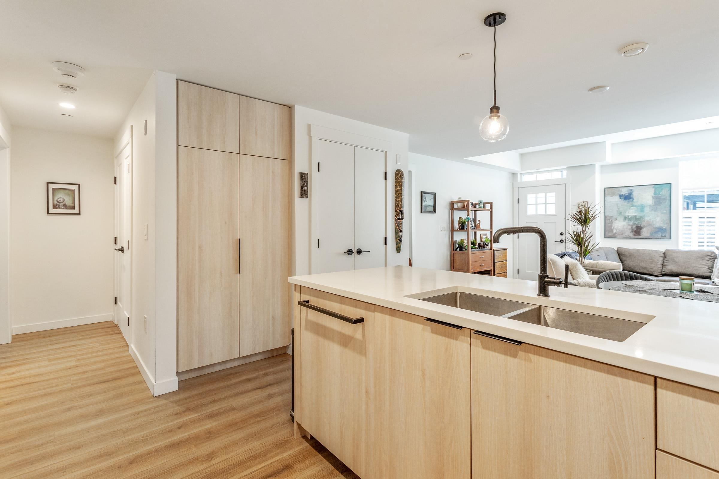 237 Ridgeway Avenue 6