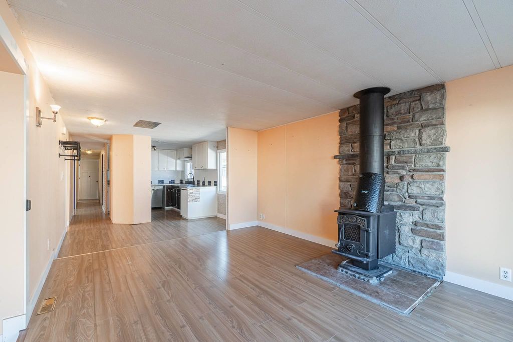 listing image 1103751927395523761