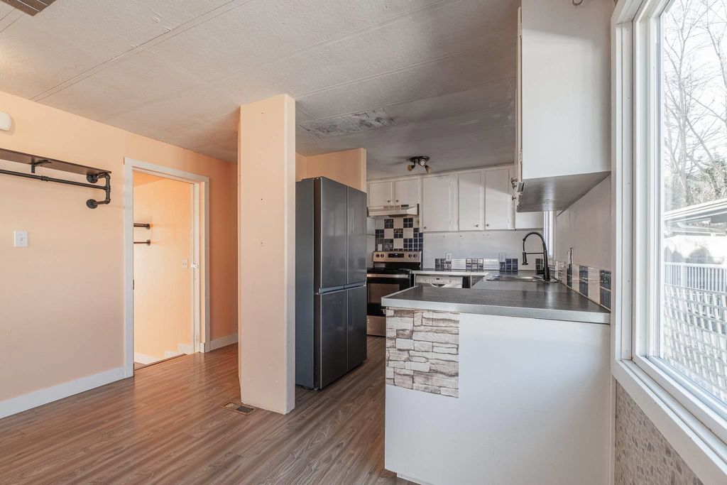 listing image 1105807204031801466