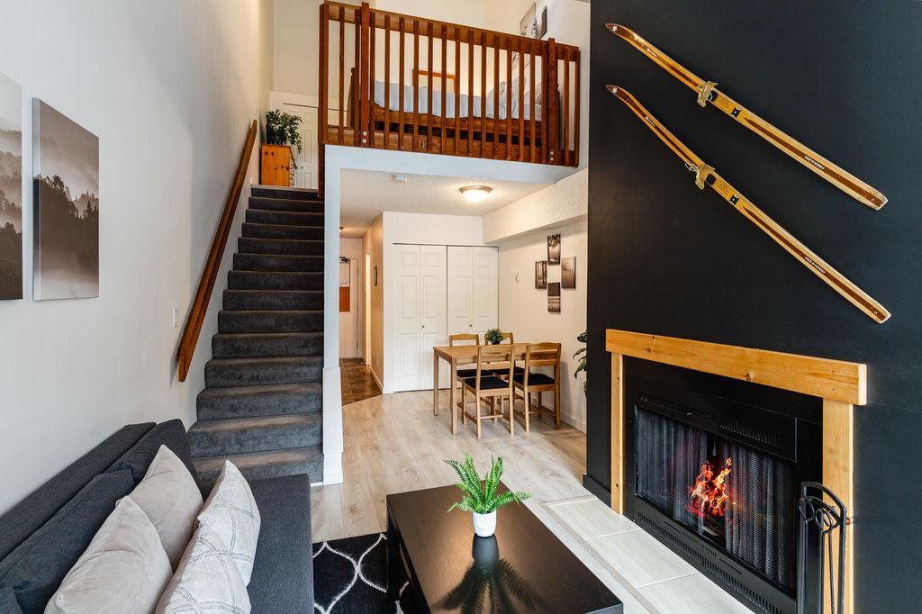 listing image 1109376626460044835