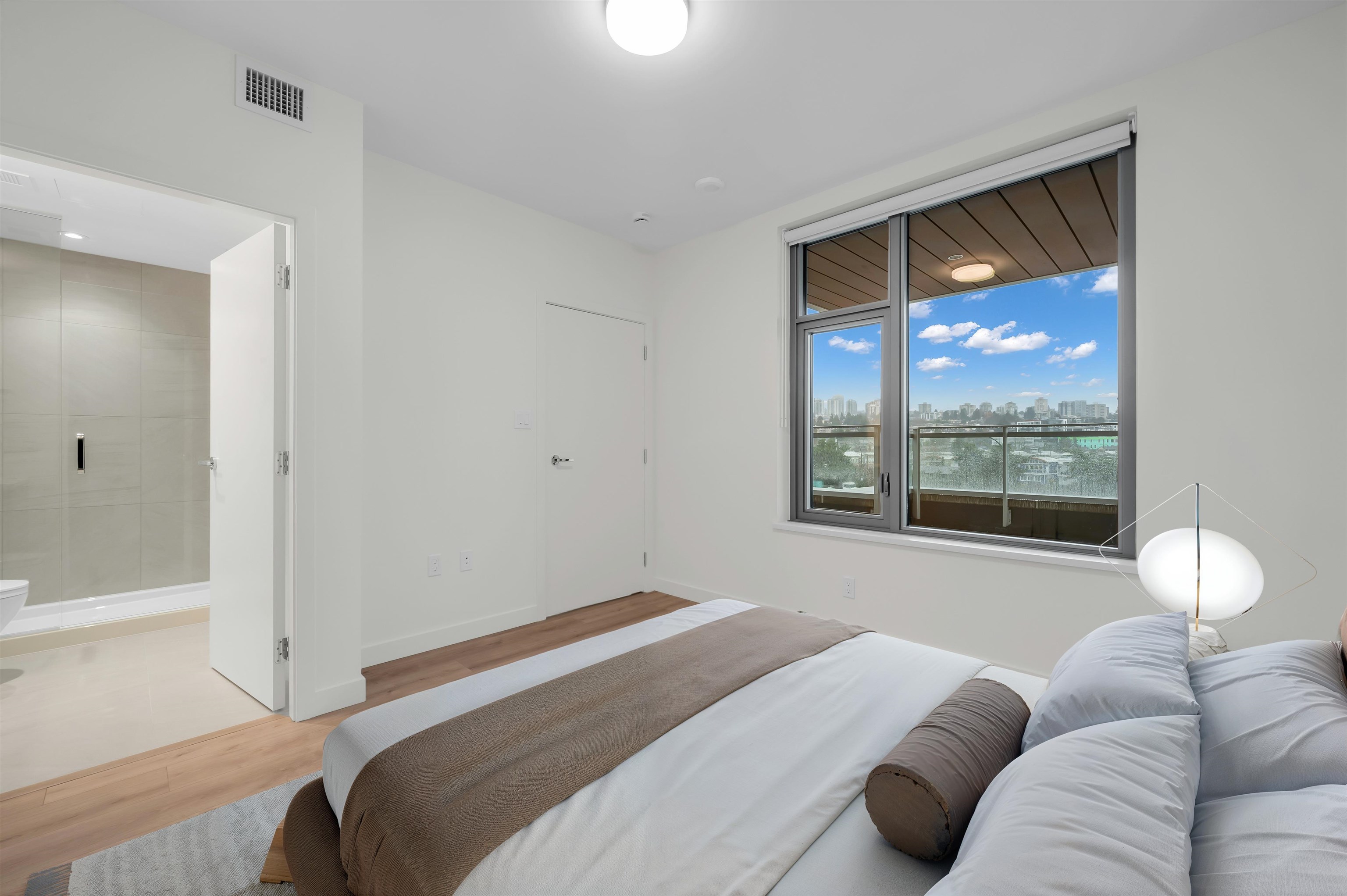 755 Harbourside Drive 320