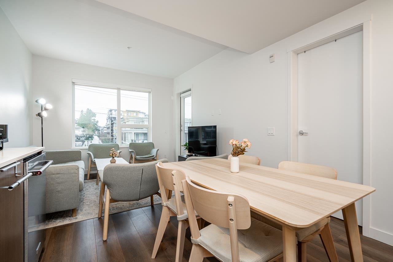 645 Como Lake Avenue 308