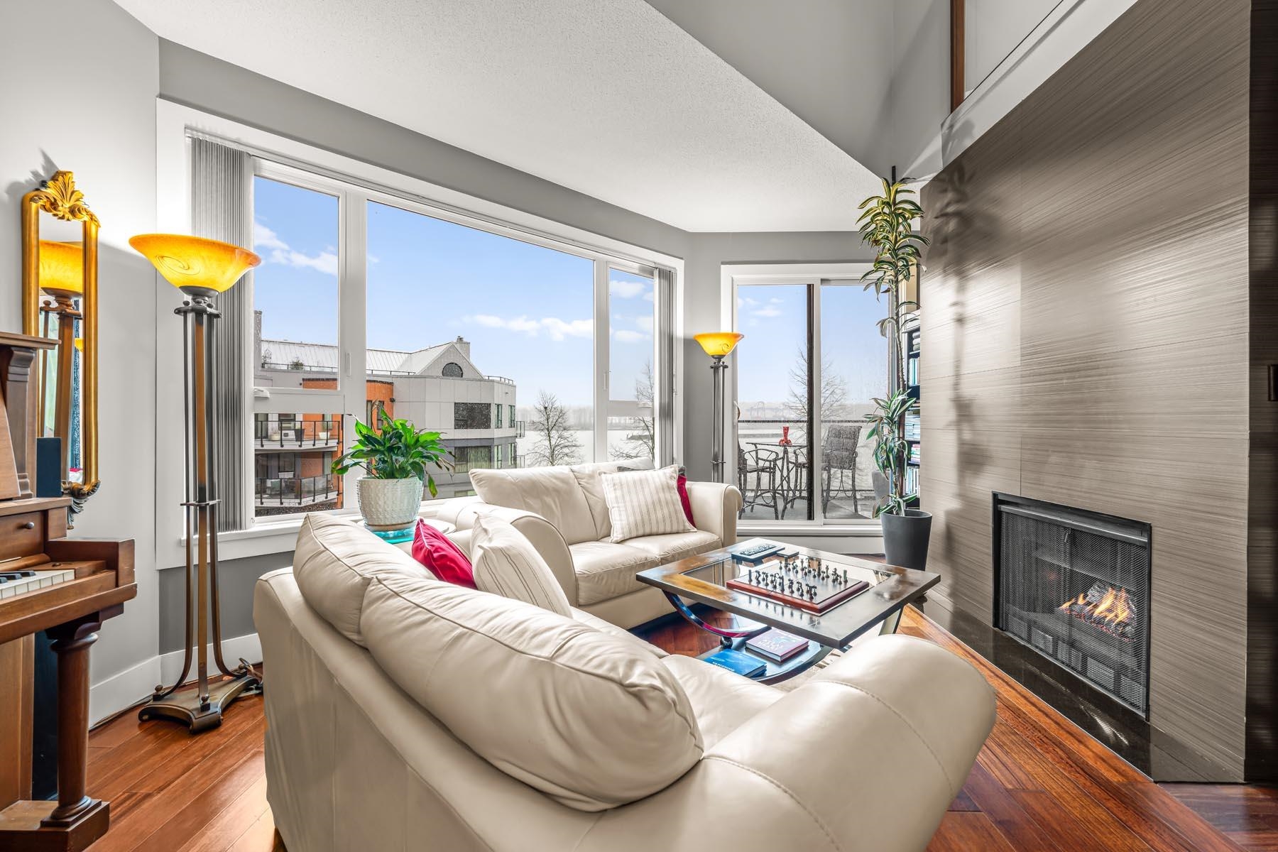 1150 Quayside Drive 418