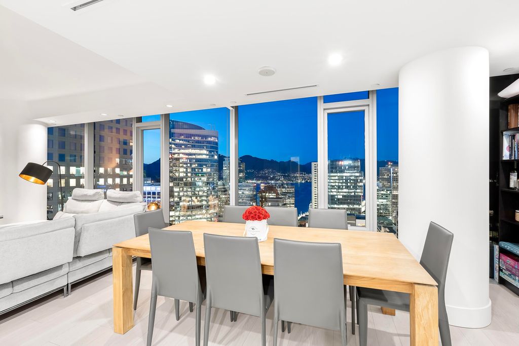 listing image 1109198518772617647