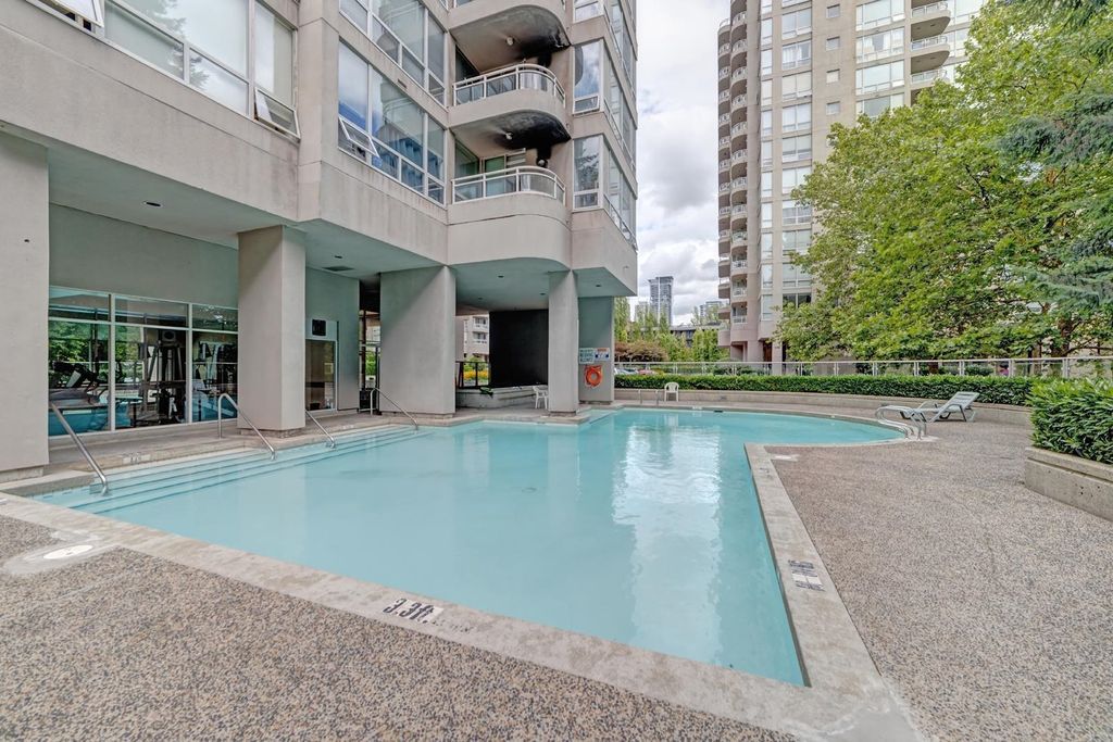 listing image 1100433288934814660