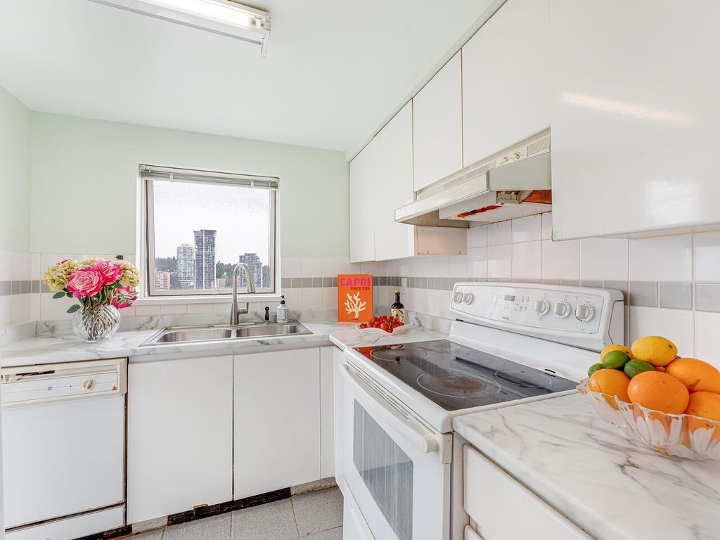 listing image 1103455807640702493