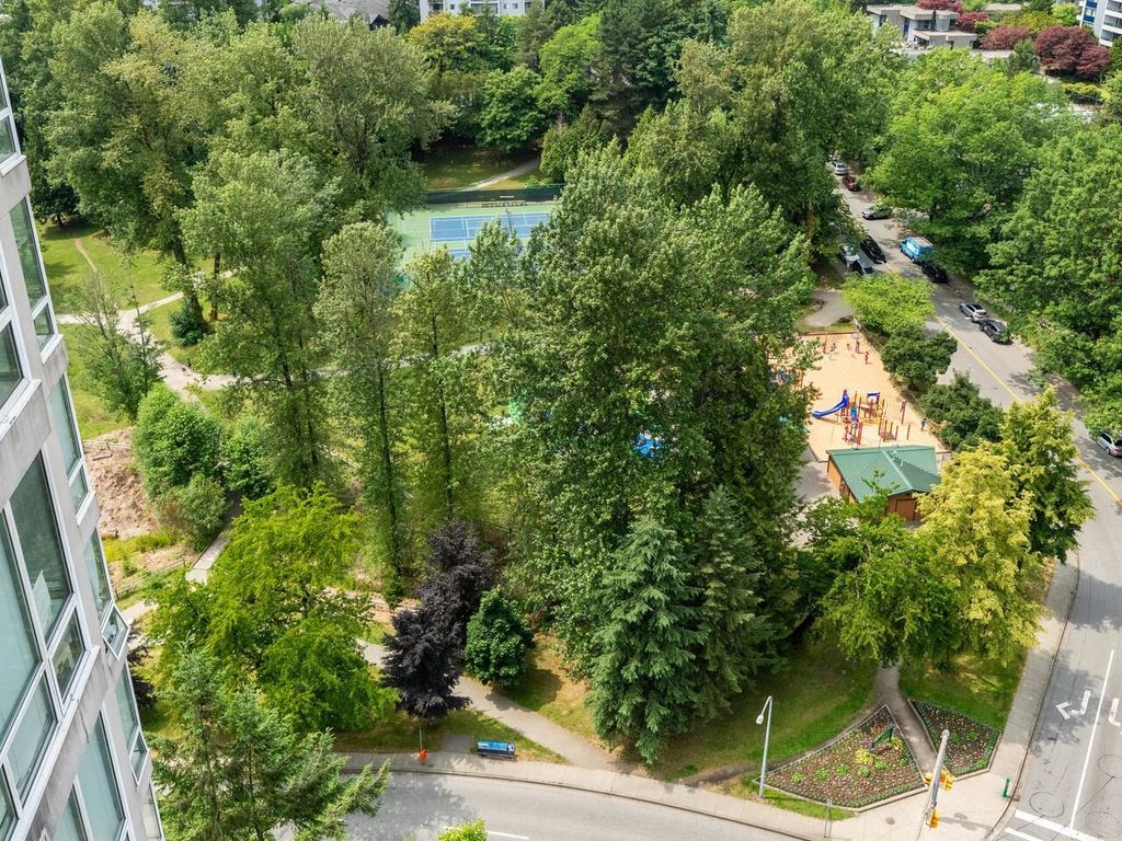 listing image 1102480126283089989