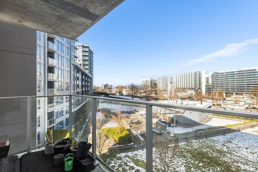 listing image 1102119285255382882