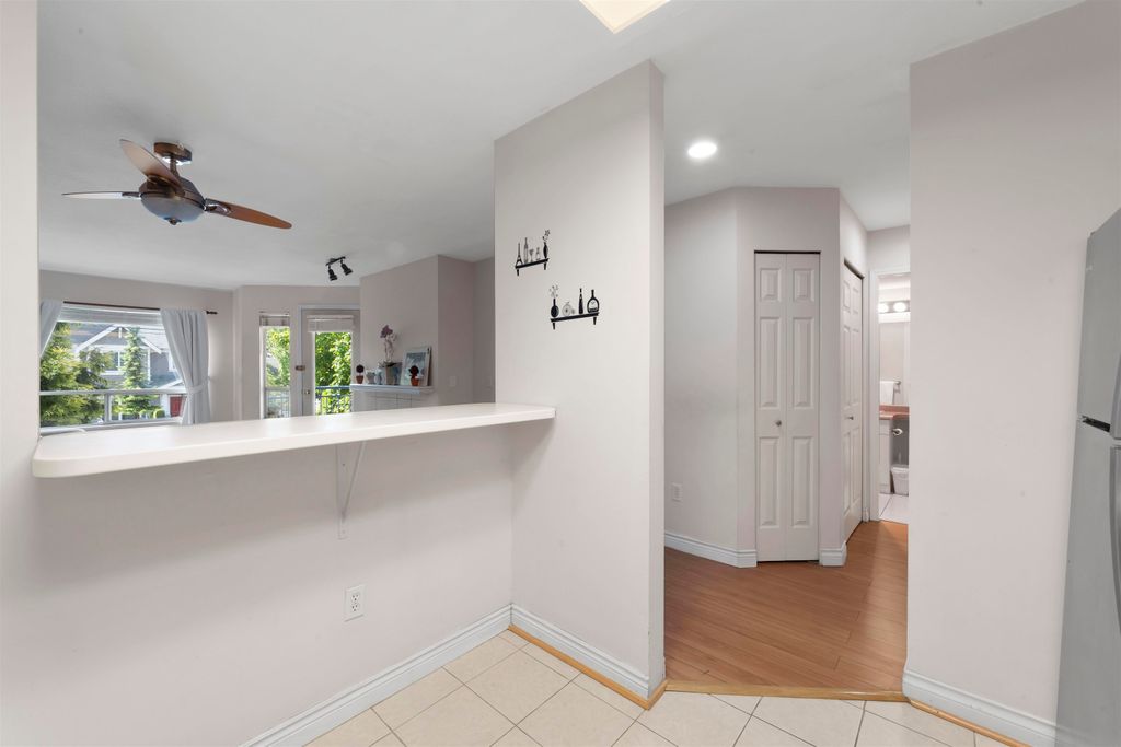 listing image 1102448157907660757