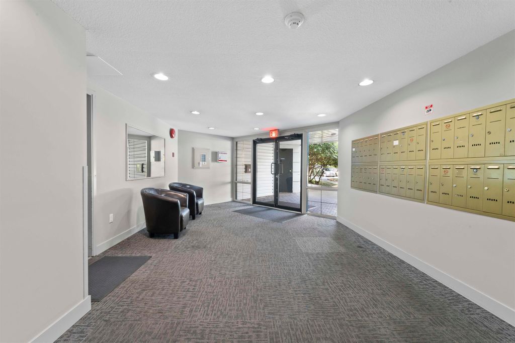 listing image 1105292446486580823