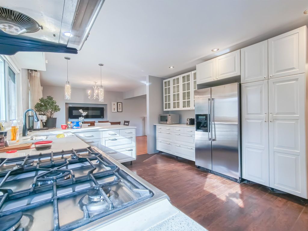 listing image 1108529140693488972