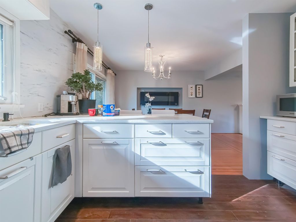 listing image 1104104090951064092