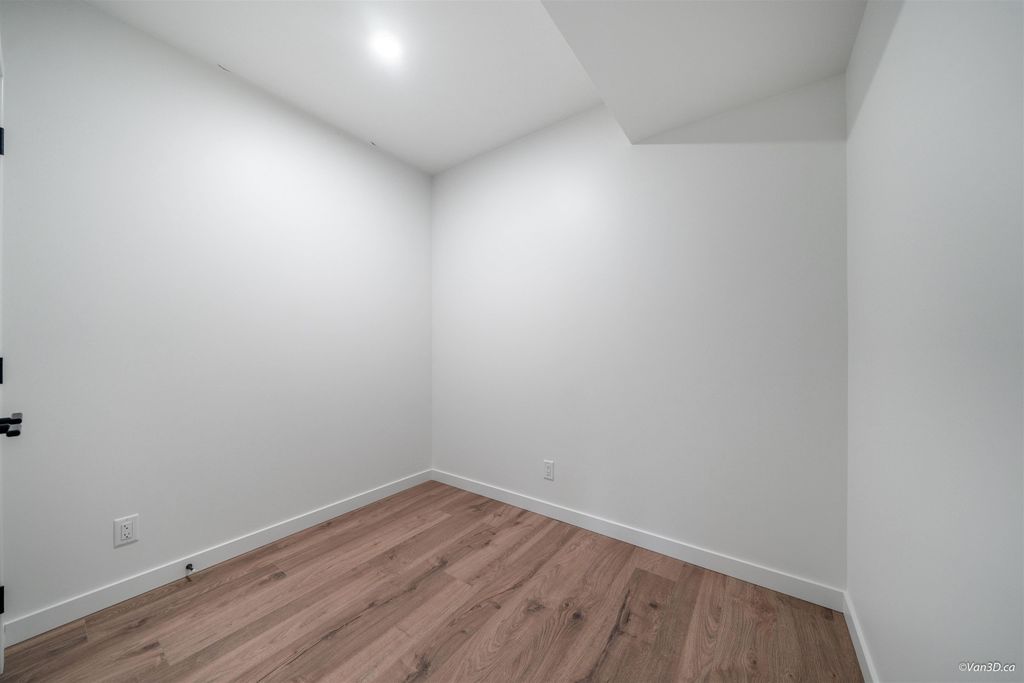 listing image 1108103432750908468