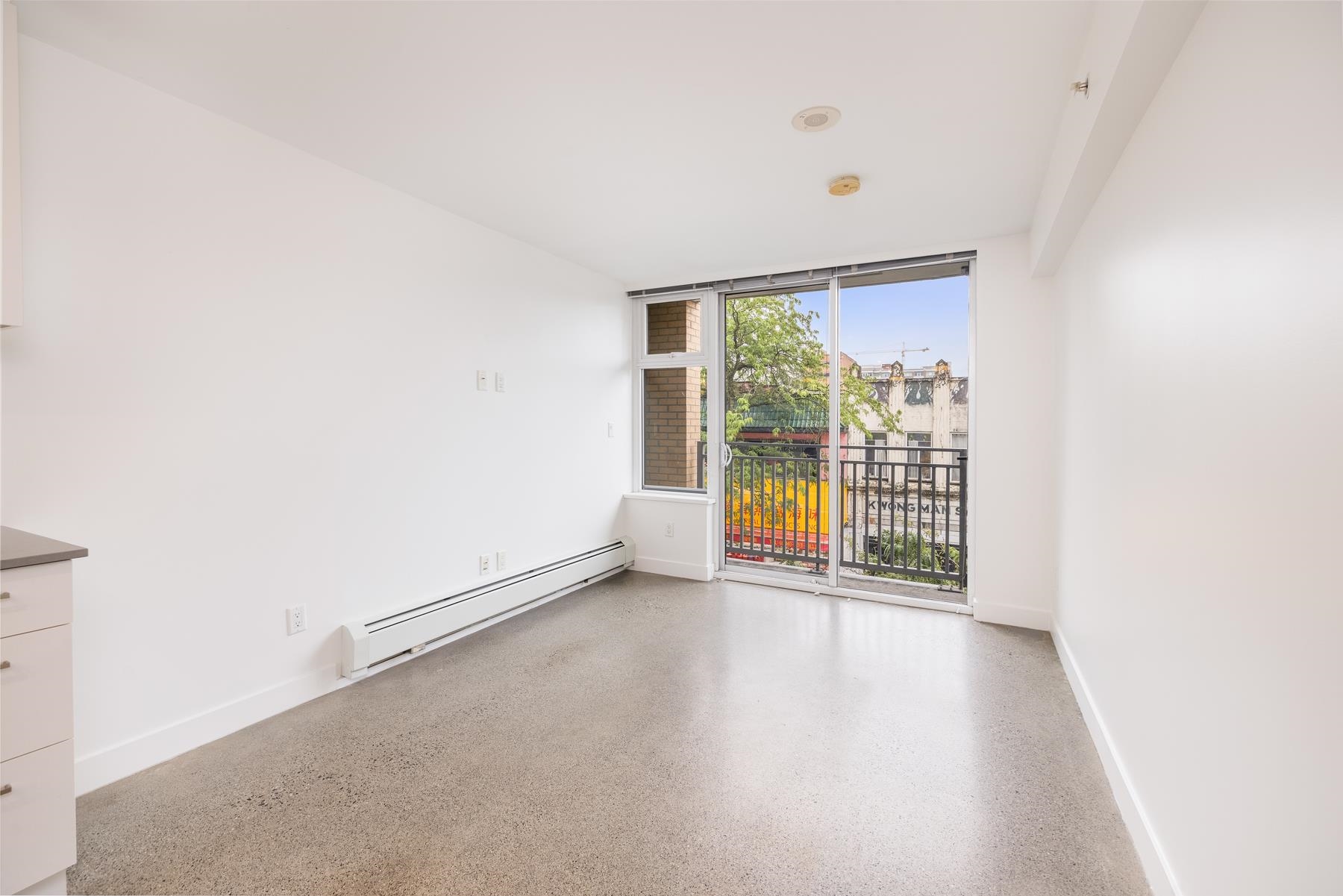 231 E Pender Street 305
