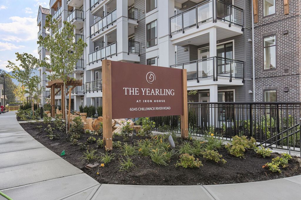 listing image 1105464311617847180