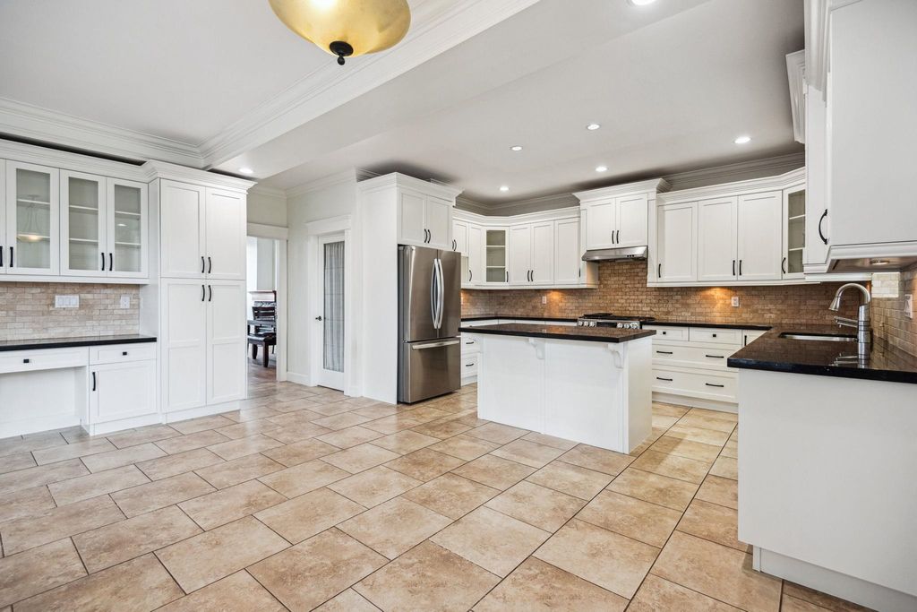 listing image 1104727543408288024