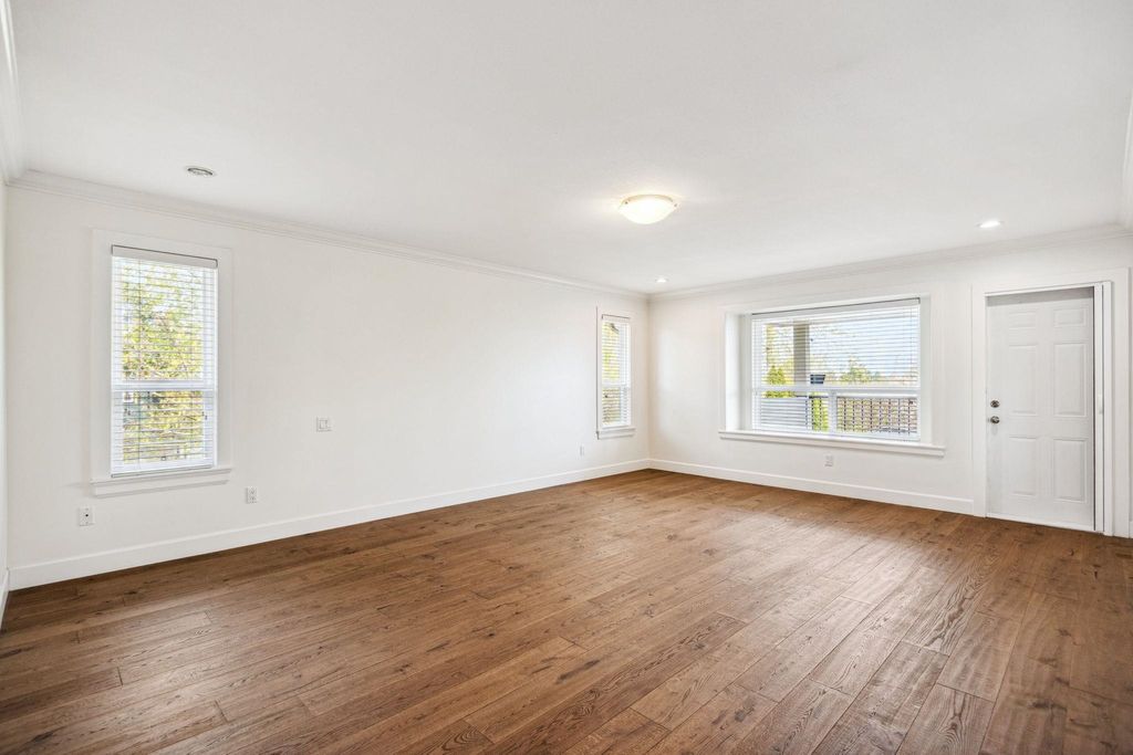 listing image 1103349435568490047