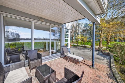 1880 E Kent Avenue South Avenue 108 Vancouver BC V5P 2S7