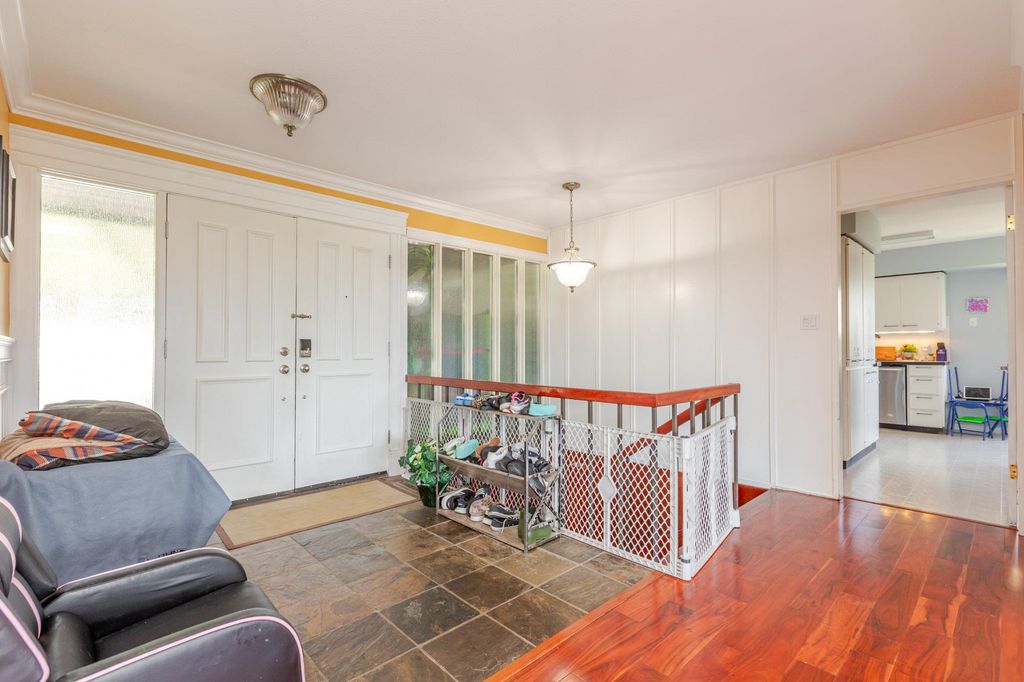 listing image 1108786310933898861