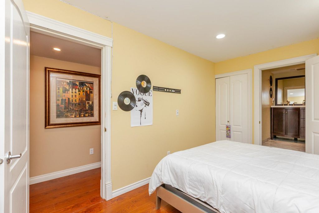 listing image 1108165700581105229