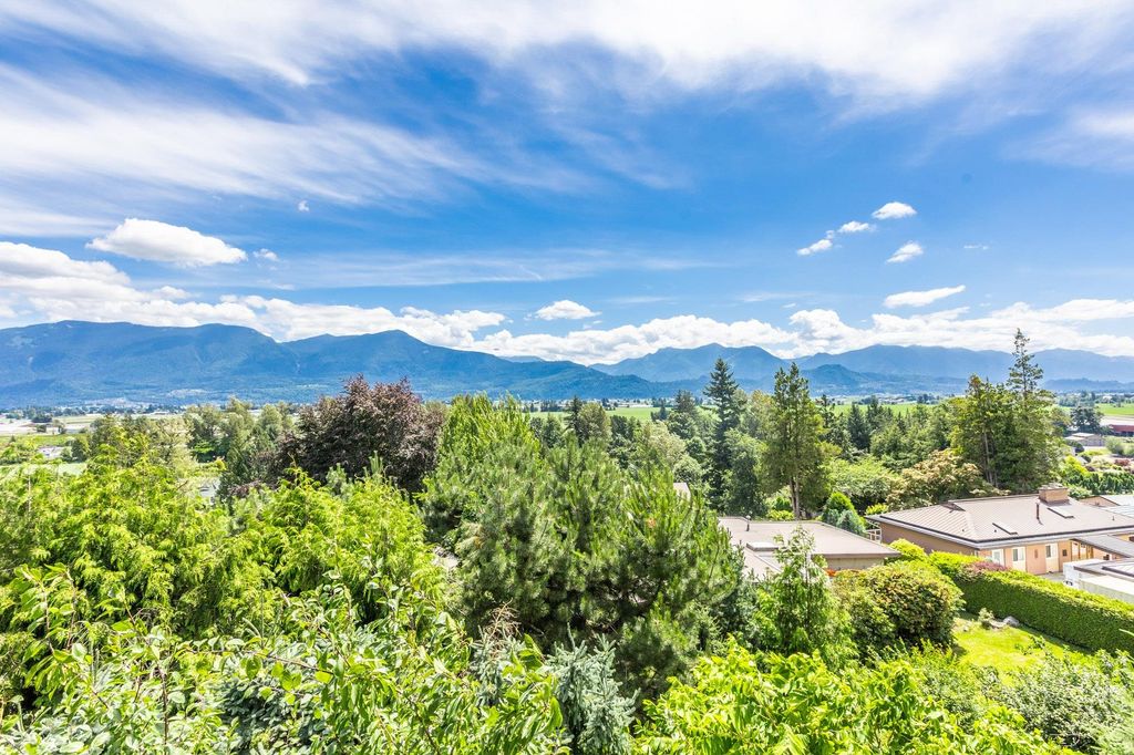 listing image 1107372902602016947