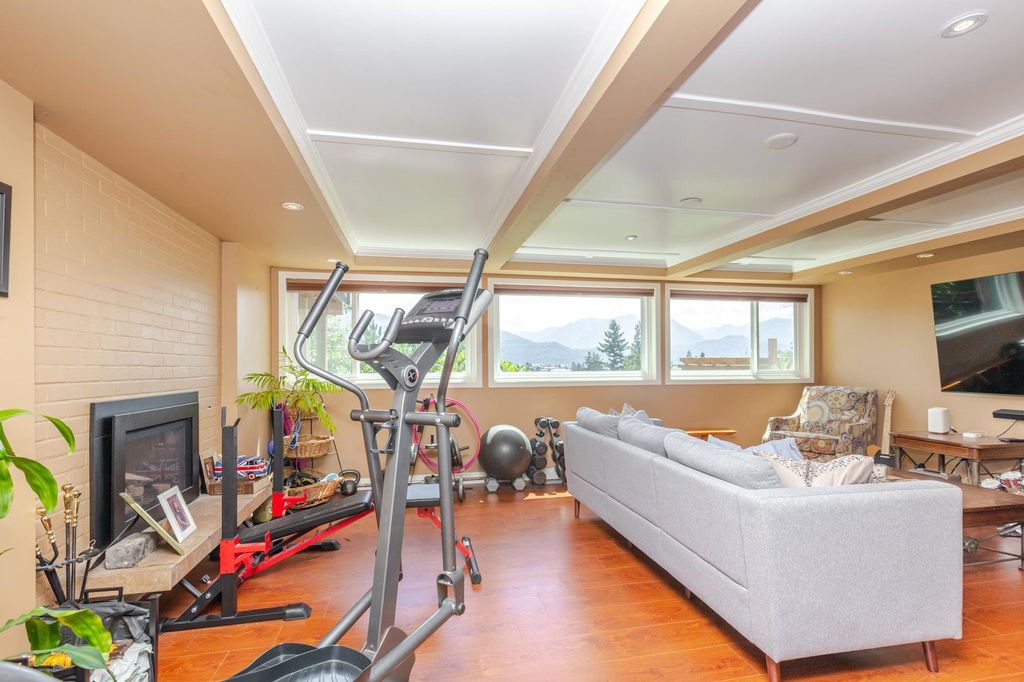 listing image 1105709340682245980