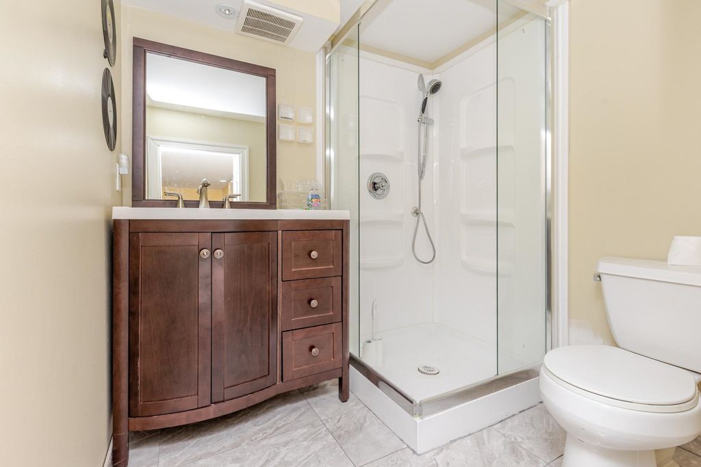 listing image 1109904565675565769