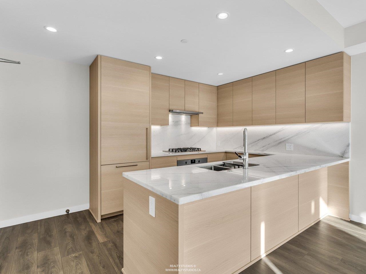 305 Morrissey Road 606