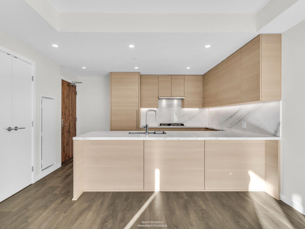 305 Morrissey Road 606