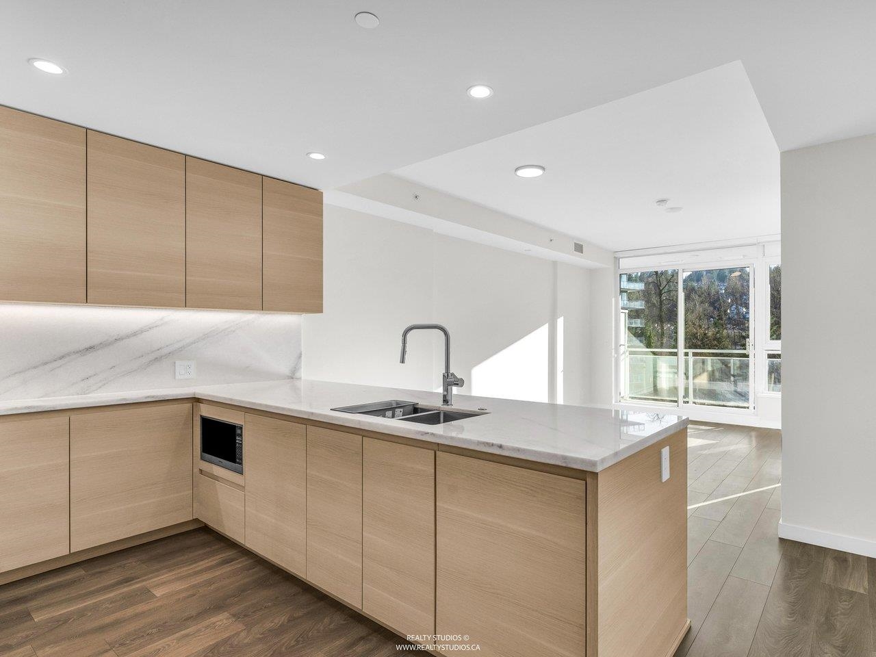 305 Morrissey Road 606