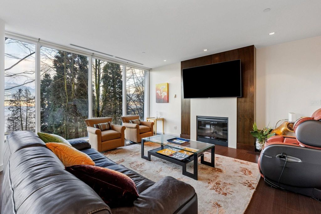 listing image 1104076480581711092
