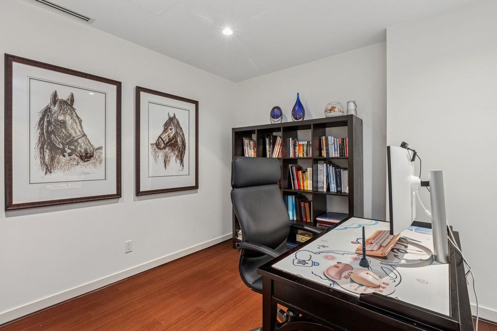 listing image 1101186443147708000