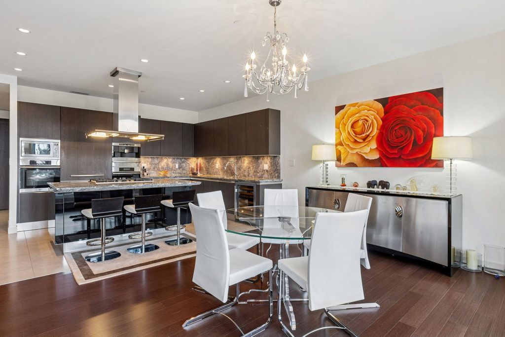 listing image 1103995284649531171