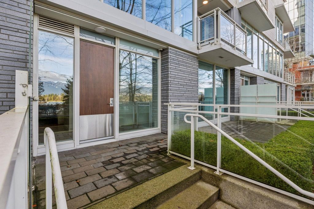 listing image 1102932018773054367