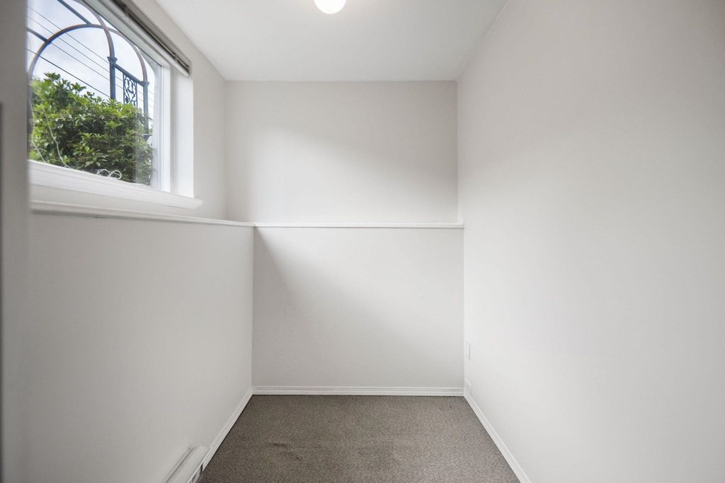 listing image 1100920010057610528