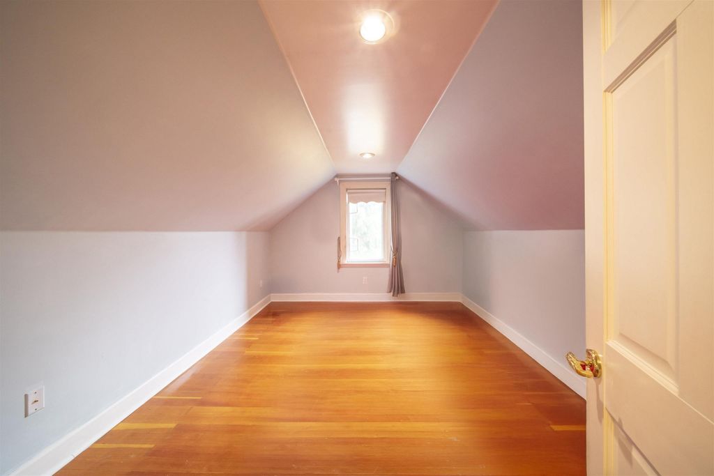 listing image 1104690346462481260