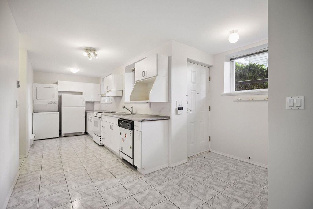 listing image 1109131756340580833