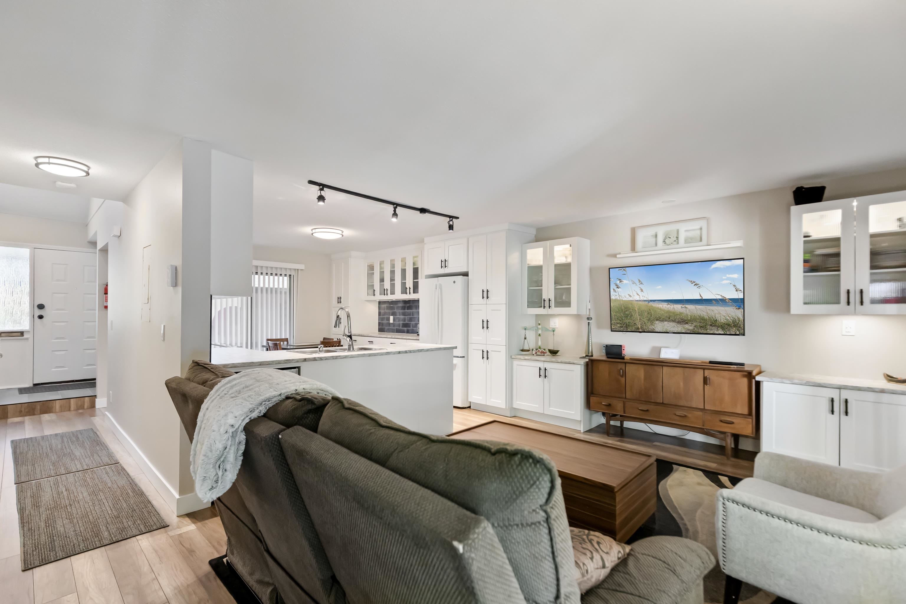 12227 Skillen Street 19